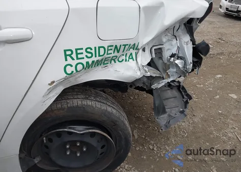 2021 Toyota Corolla Le z USA, uszkodzony, nr VIN JTDEPMAE8MJ185305